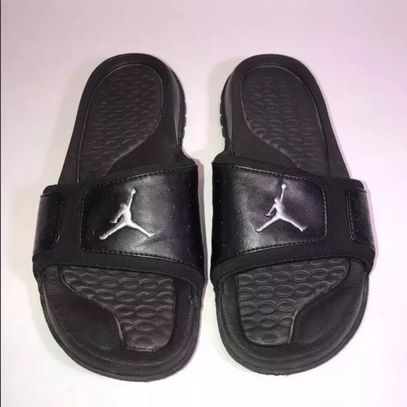 womens jordan sandals